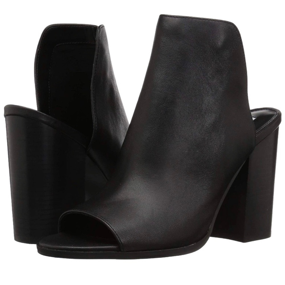 STEVE MADDEN Women’s Tilt Mule
